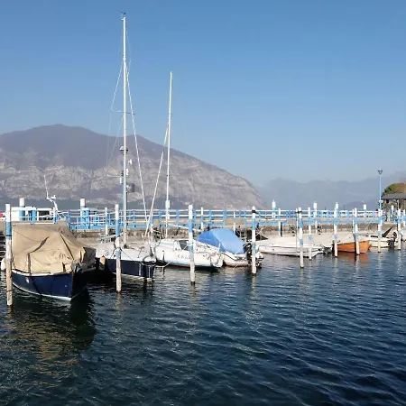 Ca' Gina Apartment Iseo